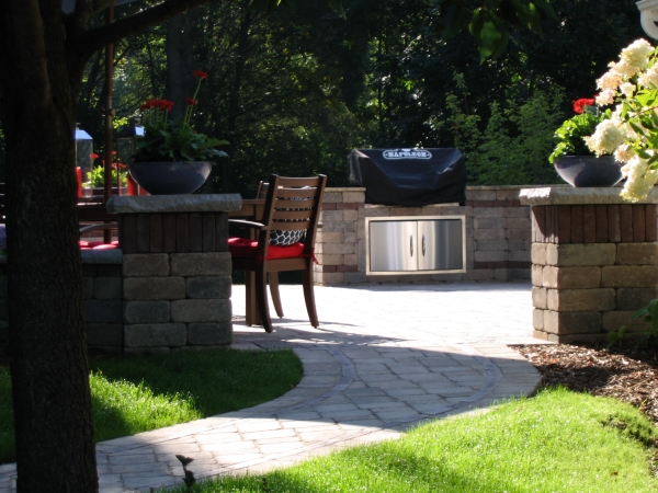 Cedarburg outdoor kitchen installation services